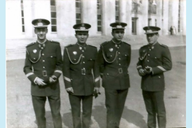 Los sargentos Hdez Garrido,Chomin, Aguirre y R. Brunet<br />